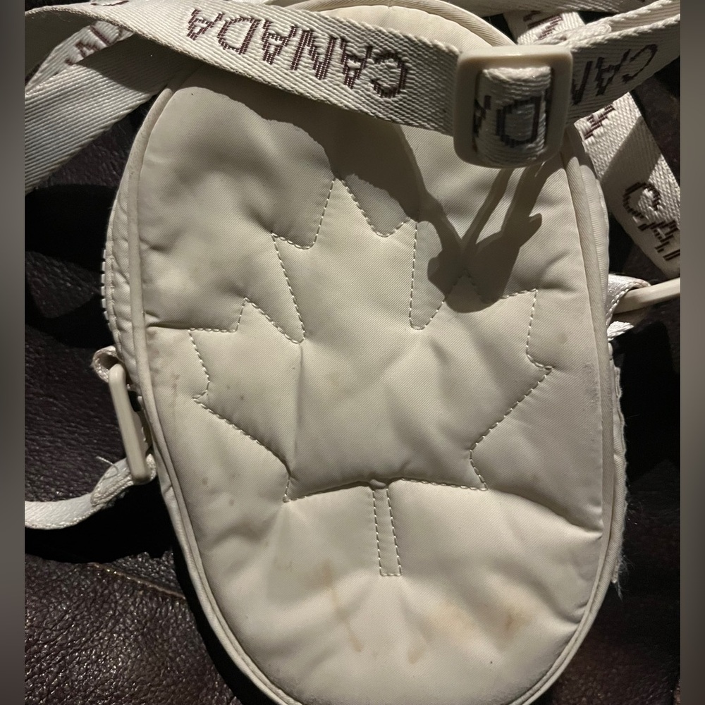 Lulu Lemon Team Canada 2022 future legacy crossbody bag LTIV ivory 8" boho beach